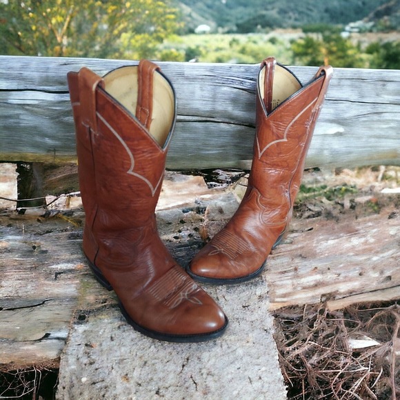 70s/80s Amazing 9.5men/11.5wmn Brown Leather Cowboy Boots. By Tony Lama main image 1
